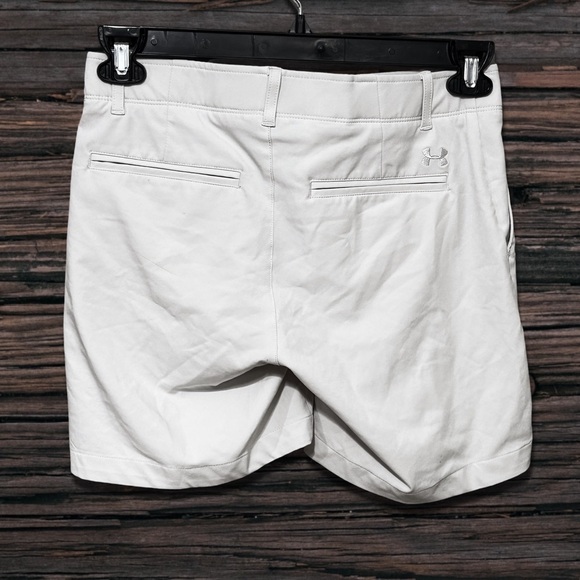 Under Armour Shorts - Picture 2 of 3